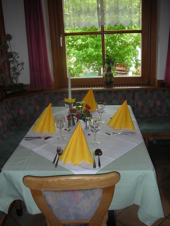 Gasthaus St. Valentin Chiusa Exterior photo